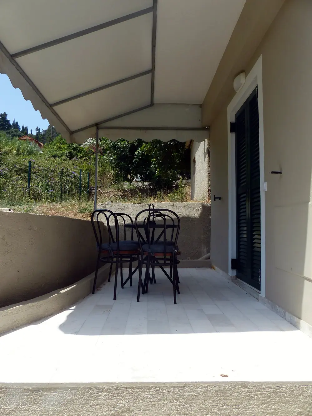 Chillout Luxury Apartments Korfu – Balkon mit Meerblick