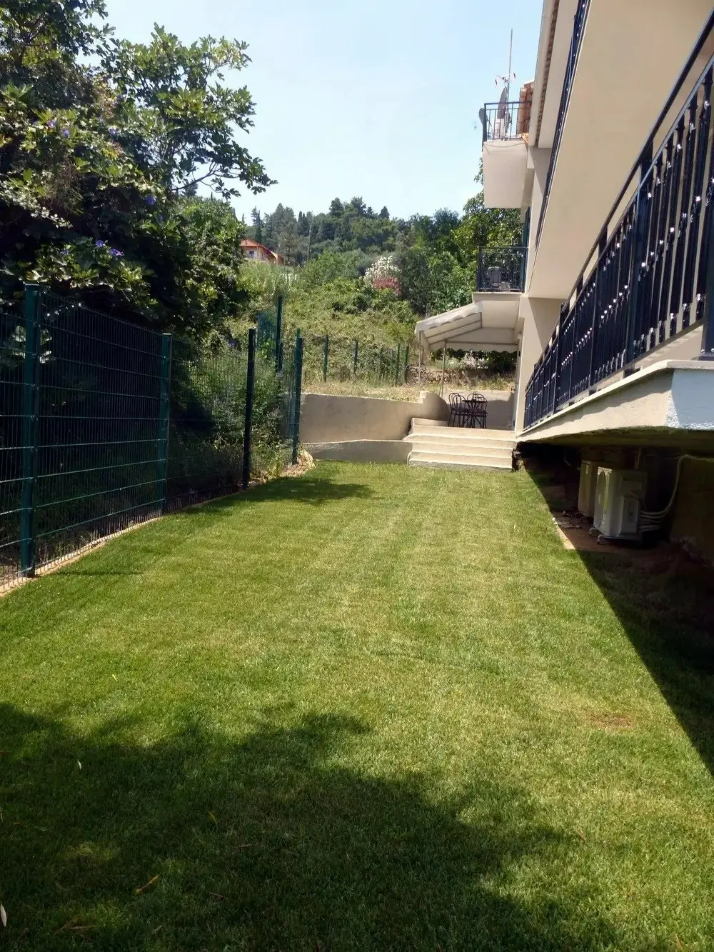 Chillout Luxury Apartments Korfu – Garten mit Terrasse